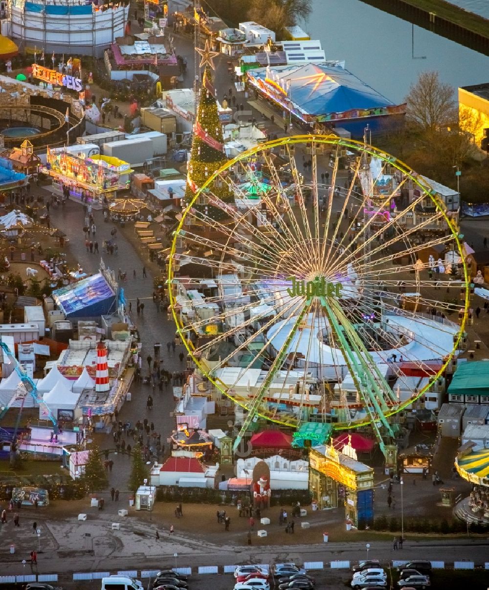 Herne from above - Christmas market - event area in the district Wanne-Eickel in Herne in the state North Rhine-Westphalia, Germany