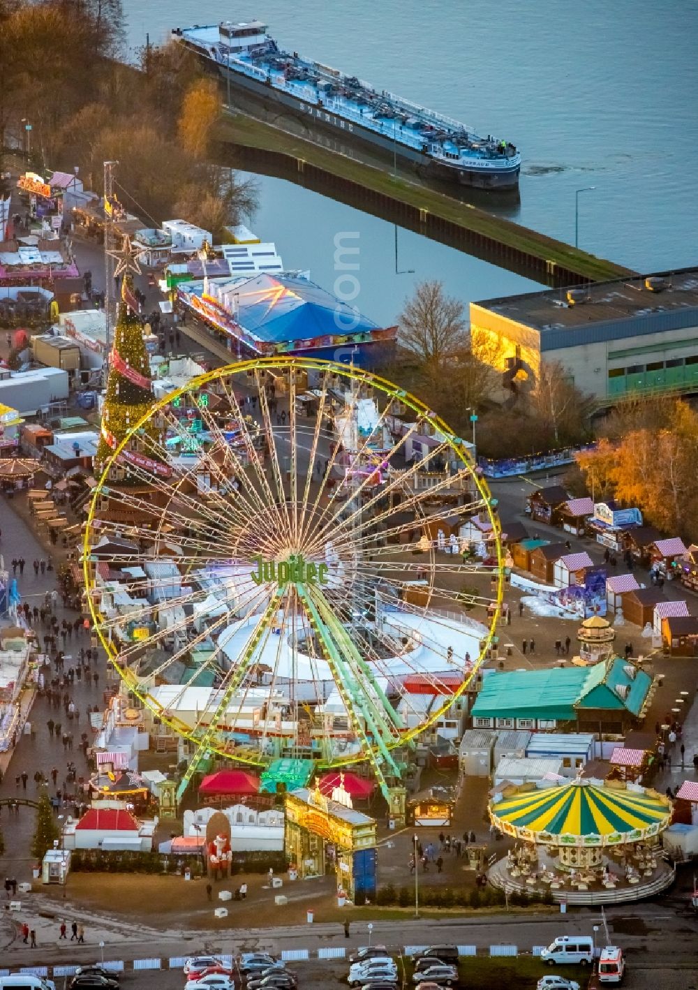 Aerial image Herne - Christmas market - event area in the district Wanne-Eickel in Herne in the state North Rhine-Westphalia, Germany