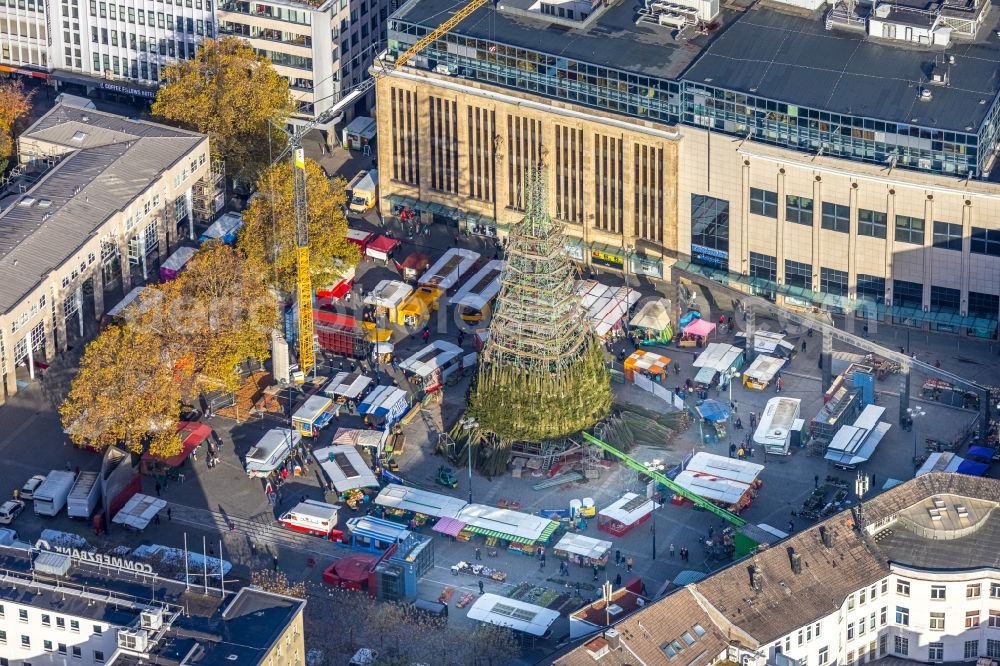 Aerial photograph Dortmund - Christmassy market event grounds and sale huts and booths Dortmunder Weihnachtsmarkt in Dortmund in the state North Rhine-Westphalia , Germany