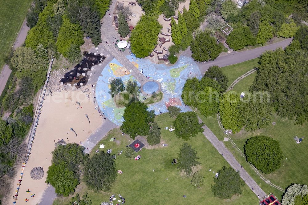 Berlin from the bird's eye view: Worlds playground in the West of Britzer Garten Park in the borough of Britz in the district of Neukoelln in Berlin