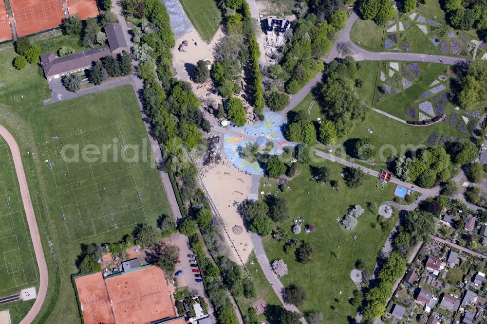 Aerial image Berlin - Worlds playground in the West of Britzer Garten Park in the borough of Britz in the district of Neukoelln in Berlin