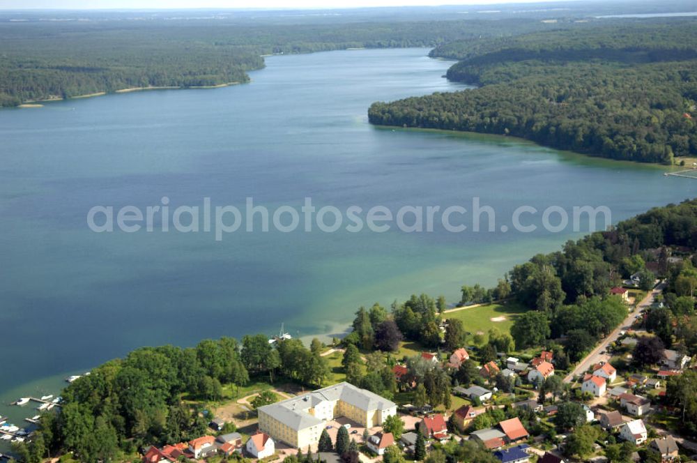 Altenhof from above - Blick auf den Werbellinsee im Biosphärenreservat Schorfheide-Chorin in Brandenburg. Am Südufer befindet sich der Ort Altenhof. View onto the lake Werbellinsee in Brandenburg / BB.