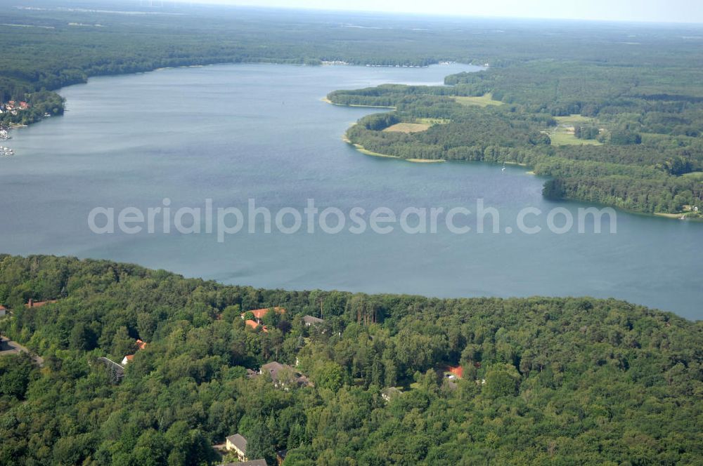 Aerial photograph Schorfheide - Blick auf den Werbellinsee im Landkreis Barnim in Brandenburg. Der Werbellinsee liegt im Biosphärenreservat Schorfheide-Chorin und ist der viertgrößte Natursee und der zweittiefste See Brandenburgs. Kontakt: EJB Werbellinsee GmbH, Tel. +49 (0) 333 636 297,