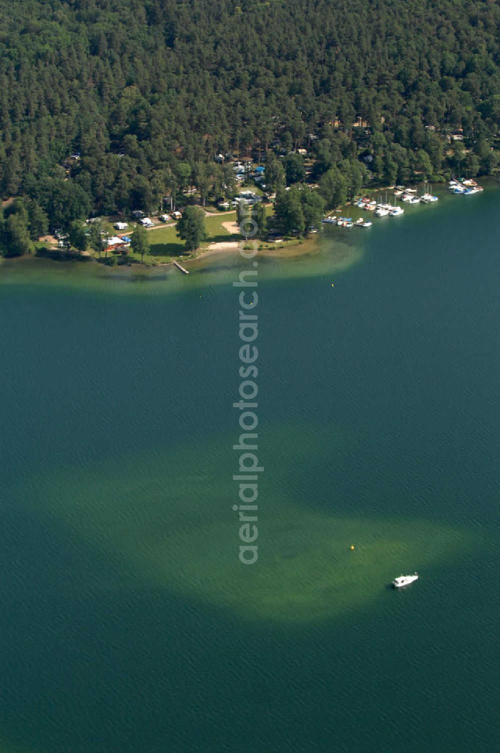 Aerial photograph Schorfheide - Blick auf den Werbellinsee im Landkreis Barnim in Brandenburg. Der Werbellinsee liegt im Biosphärenreservat Schorfheide-Chorin und ist der viertgrößte Natursee und der zweittiefste See Brandenburgs. Kontakt: EJB Werbellinsee GmbH, Tel. +49 (0) 333 636 297,