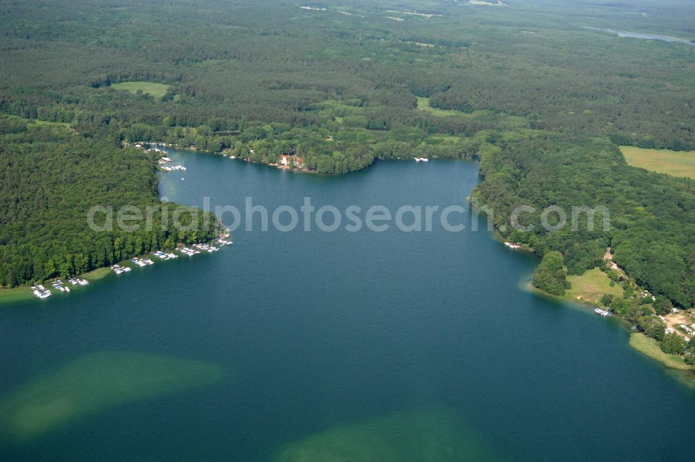 Schorfheide from above - Blick auf den Werbellinsee im Landkreis Barnim in Brandenburg. Der Werbellinsee liegt im Biosphärenreservat Schorfheide-Chorin und ist der viertgrößte Natursee und der zweittiefste See Brandenburgs. Kontakt: EJB Werbellinsee GmbH, Tel. +49 (0) 333 636 297,