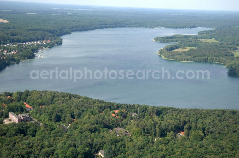 Schorfheide from the bird's eye view: Blick auf den Werbellinsee im Landkreis Barnim in Brandenburg. Der Werbellinsee liegt im Biosphärenreservat Schorfheide-Chorin und ist der viertgrößte Natursee und der zweittiefste See Brandenburgs. Kontakt: EJB Werbellinsee GmbH, Tel. +49 (0) 333 636 297,