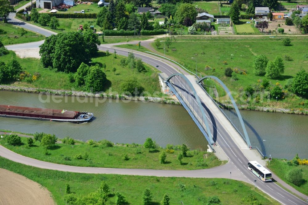 Parey from the bird's eye view: Werder road bridge over the Elbe-Havel-Canel in Parey in the state Saxony-Anhalt