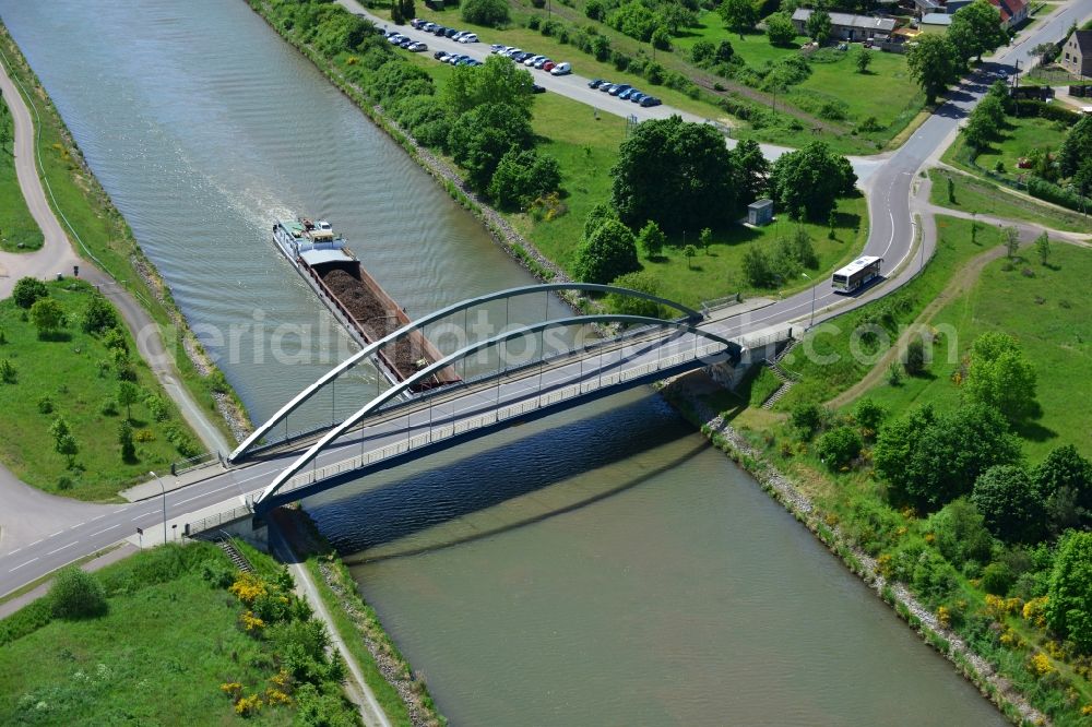 Aerial photograph Parey - Werder road bridge over the Elbe-Havel-Canel in Parey in the state Saxony-Anhalt