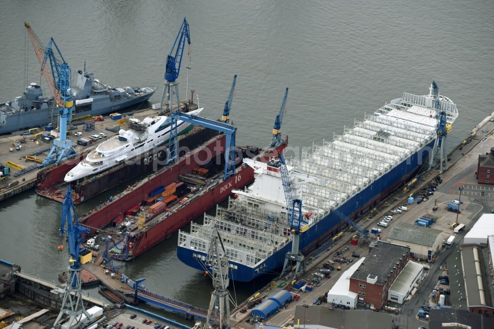 Hamburg from above - Shipyard - site of the Blohm + Voss in the district Kleiner Grasbrook in Hamburg