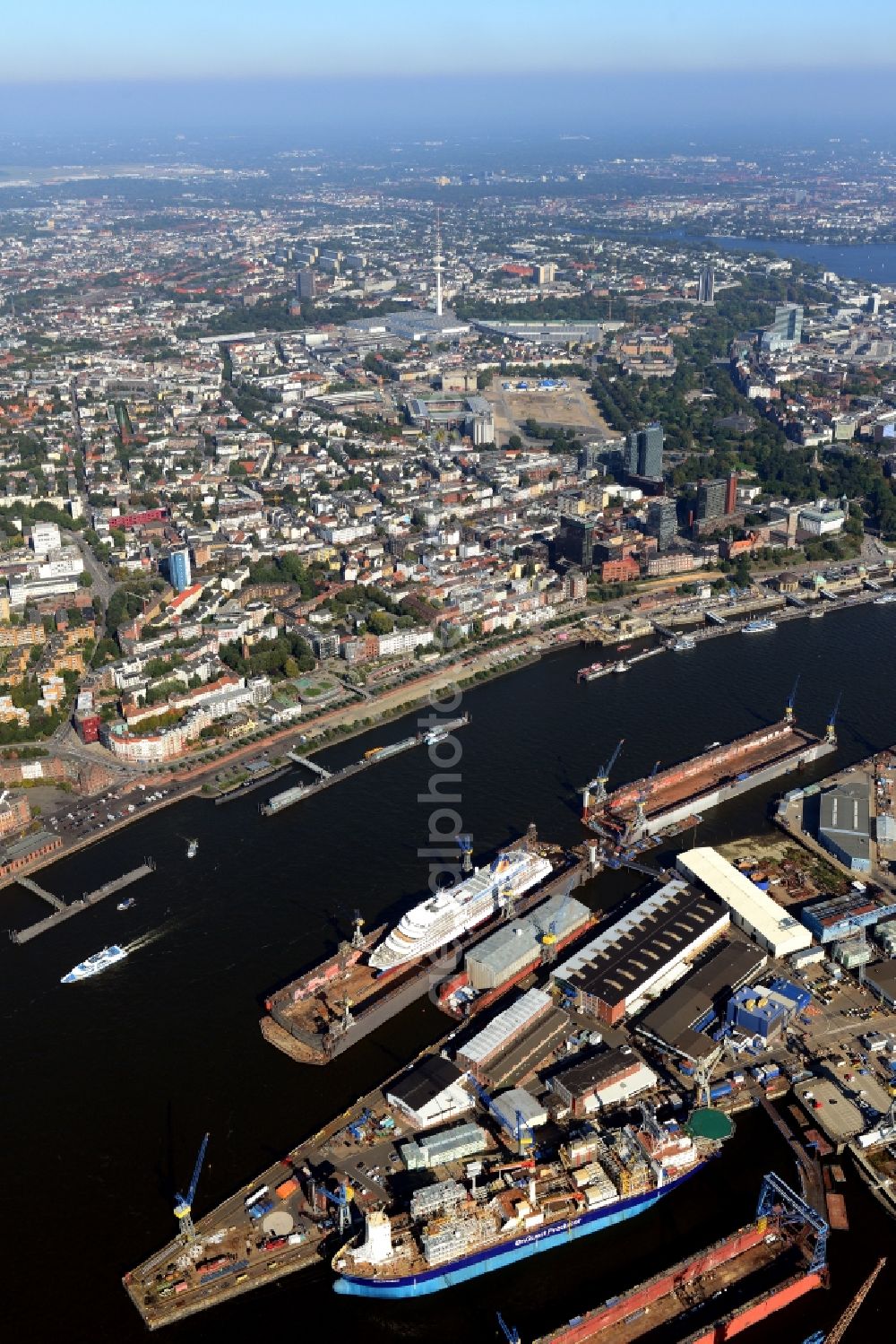 Hamburg from above - Shipyard - site of the Blohm+Voss GmbH in Hamburg in Hamburg, Germany