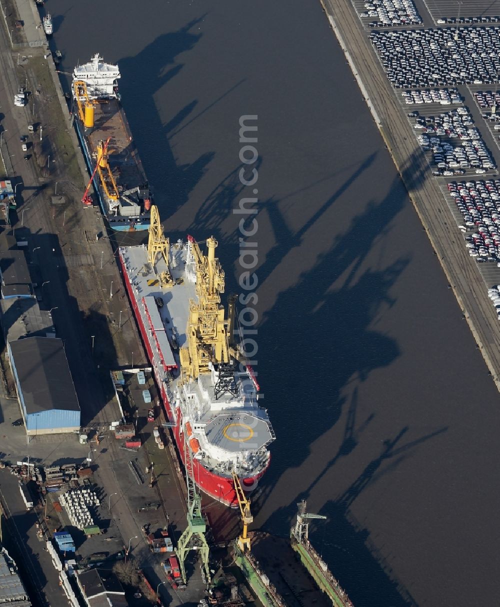 Aerial image Bremerhaven - Shipyard - site of the Lloyd Werft an der Brueckenstrasse im Ueberseehafen in Bremerhaven in the state Bremen