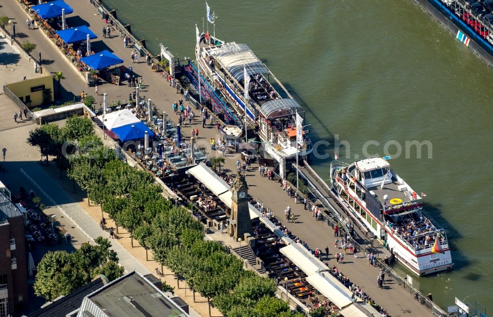 Aerial photograph Düsseldorf - Shipyard - site of the Rheinwerft with the Bar Kasematten Duesseldorf at the Rhine in Duesseldorf in the state North Rhine-Westphalia,