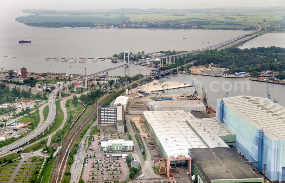 Aerial image Stralsund - Shipyard area of the dockyard in the Strelasund shore in the district different court in Stralsund in the federal state Mecklenburg-West Pomerania