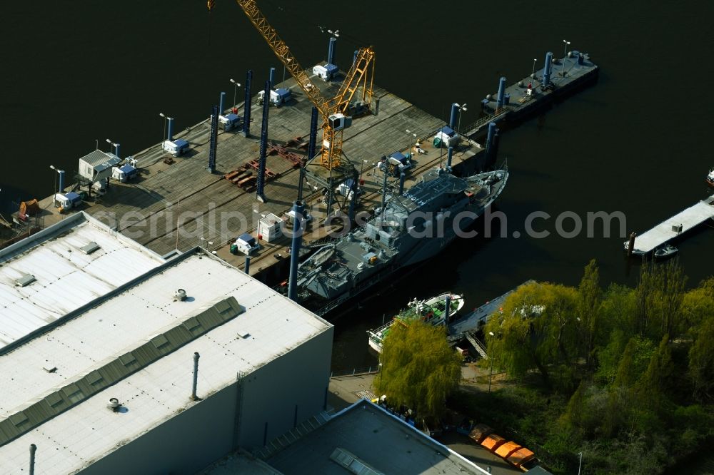 Rostock from the bird's eye view: Shipyard - site of the TAMSEN MARITIM GmbH on Maritimstrasse in Rostock in the state Mecklenburg - Western Pomerania, Germany