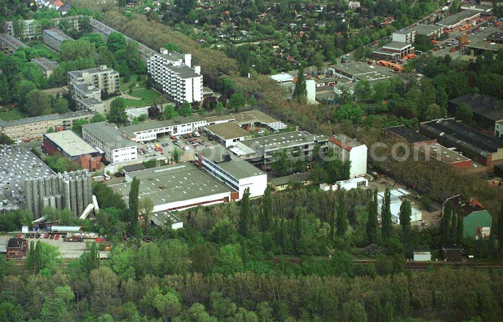 Berlin-Reinickendorf from above - Werk der GERB-Schwingungsisolierungen in der Roedernallee in Berlin - Reinickendorf - Computerretuschiertes Motiv !