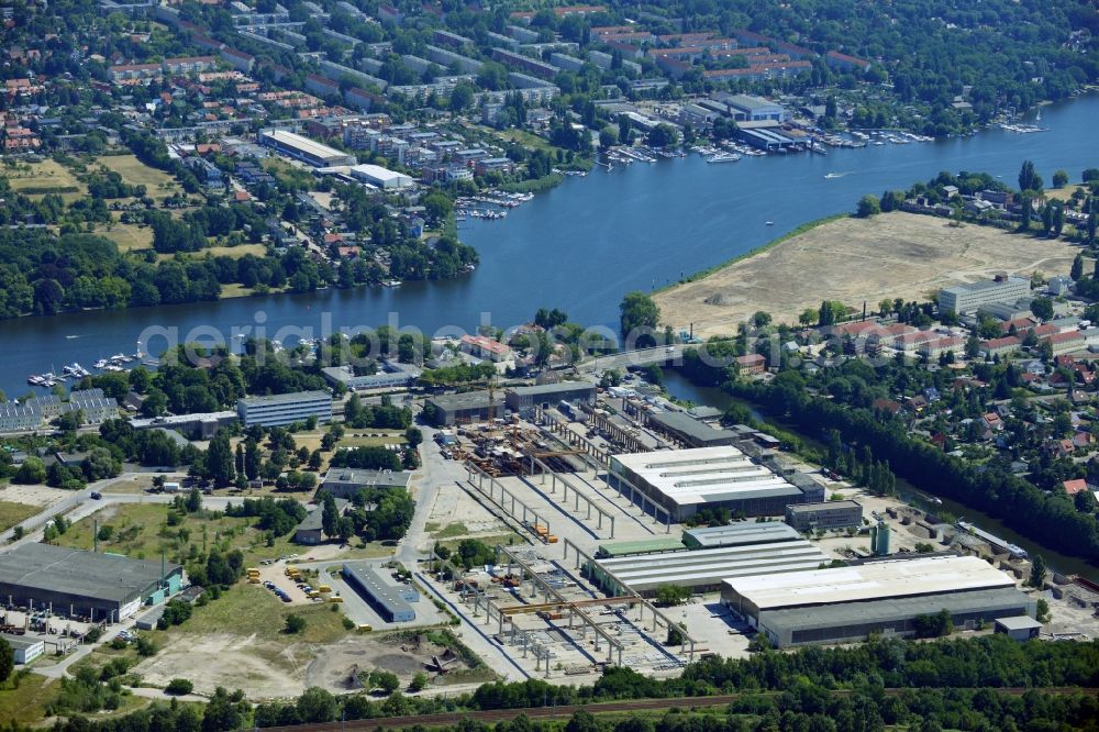 Aerial image Berlin Köpenick - Grounds of Graf Spezialbaustoffe GmbH & Co. KG in Grünauerstraße in Berlin - Köpenick