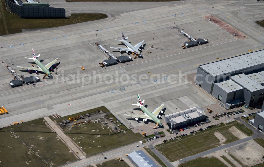 Aerial image Hamburg - Airfield Hamburg-Finkenwerder