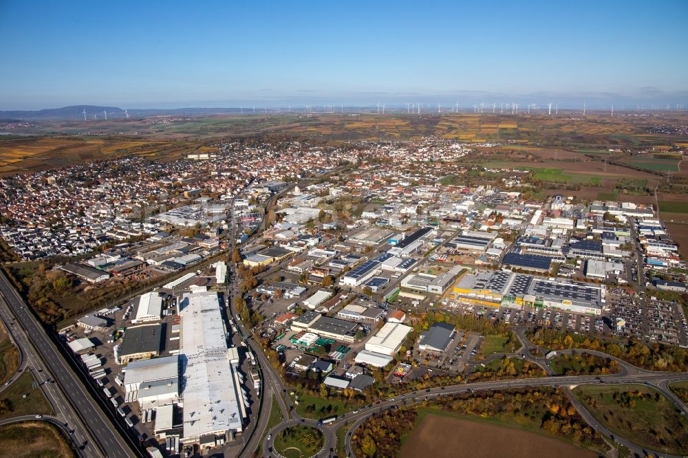 Grünstadt from the bird's eye view: Building and production halls on the premises of Aafes Europa in Gruenstadt in the state Rhineland-Palatinate, Germany