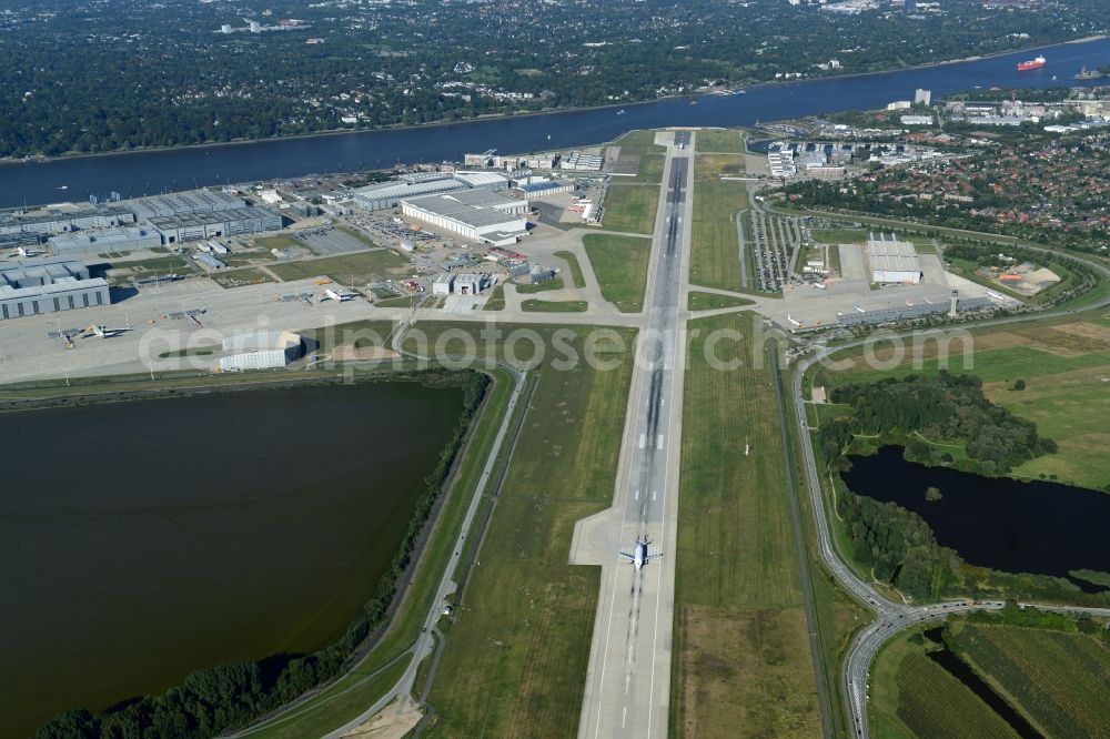 Aerial image Hamburg Finkenwerder - Airfield Hamburg-Finkenwerder