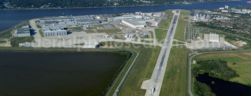 Aerial photograph Hamburg Finkenwerder - Airfield Hamburg-Finkenwerder