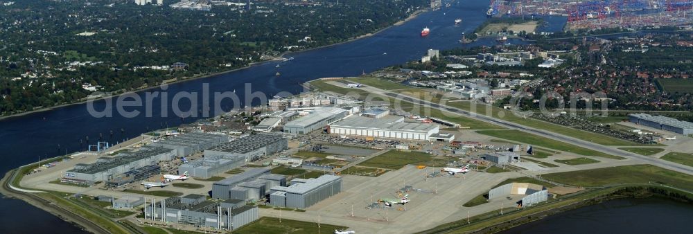 Aerial photograph Hamburg Finkenwerder - Airfield Hamburg-Finkenwerder