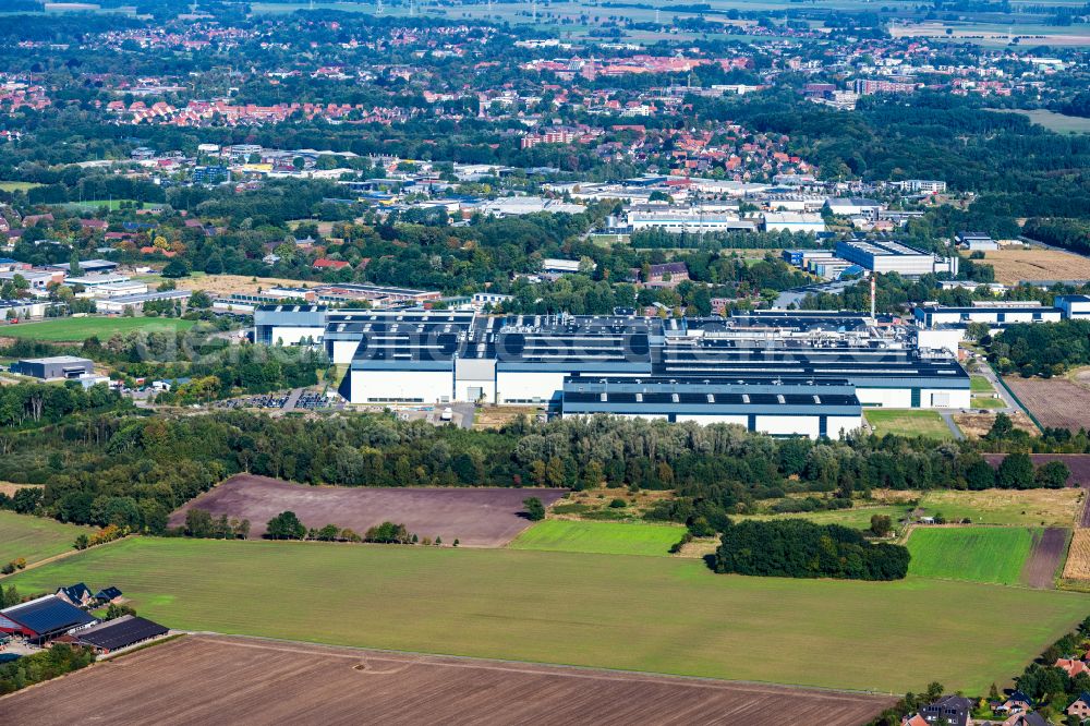 Aerial image Stade - Building and production halls on the premises Airbus Deutschland GmbH in the district Ottenbeck in Stade in the state Lower Saxony, Germany