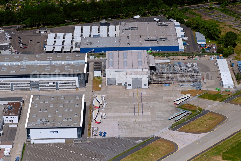 Bremen from above - Building and production halls on the premises of Airbus SE on Airbus-Allee in the district Neustadt in Bremen, Germany