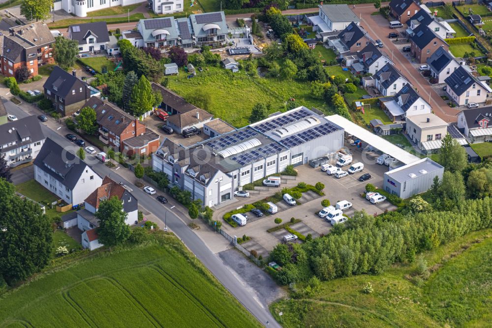 Hamm from the bird's eye view: Building and production halls on the premises Alfred Pieper GmbH on street Auf dem Daberg in Hamm at Ruhrgebiet in the state North Rhine-Westphalia, Germany