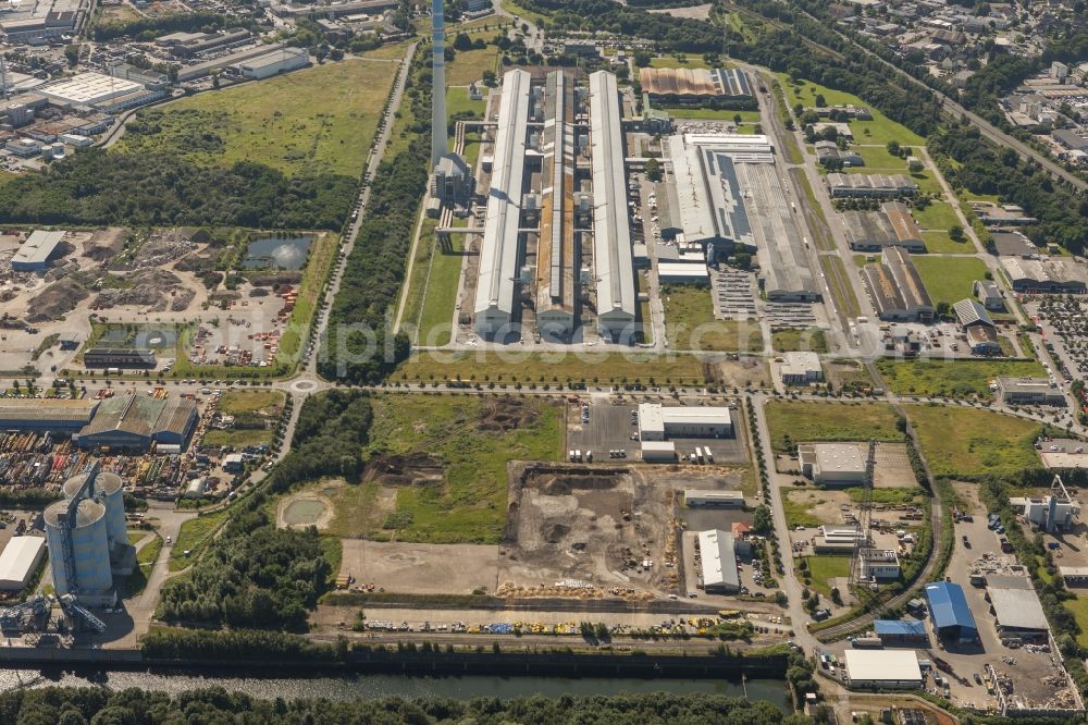 Essen from the bird's eye view: Premises of aluminum - hut TRIMET ALUMINIUM AG in Essen, North Rhine-Westphalia NRW