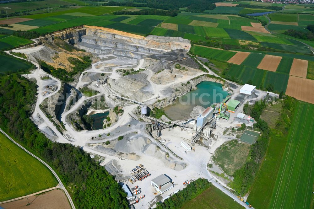 Aerial image Waldbüttelbrunn - Building and production halls on the premises AMW | Asphaltmischwerk Rossbrunn in Waldbuettelbrunn in the state Bavaria, Germany