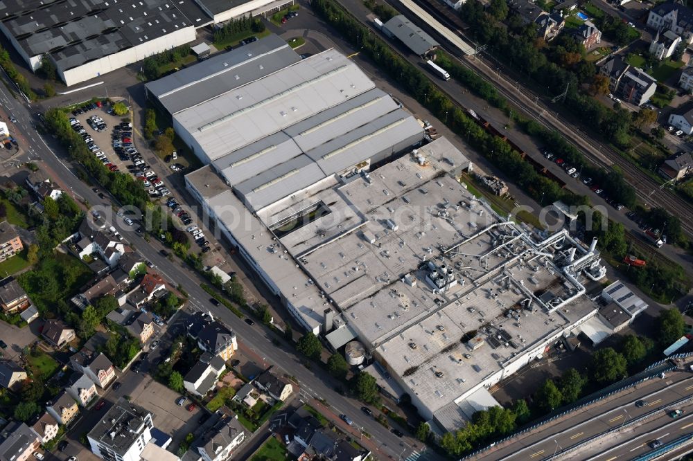 Aerial photograph Weißenthurm - Building and production halls on the premises of Ardagh Group on Hauptstrasse in Weissenthurm in the state Rhineland-Palatinate, Germany