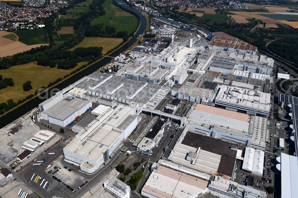 Heilbronn from the bird's eye view: Buildings and production halls on the vehicle construction site of Audi AG on river Neckar in Heilbronn in the state Baden-Wurttemberg, Germany