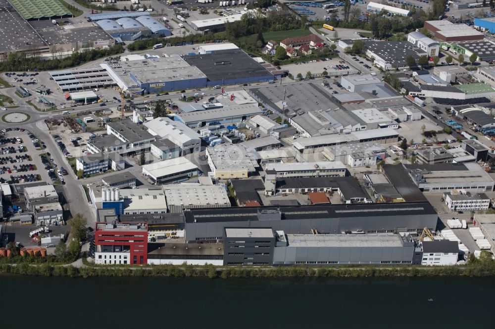 Aerial photograph Wels - Building and production halls on the premises of Avenarius-Agro GmbH on Industriestrasse in Wels in Oberoesterreich, Austria