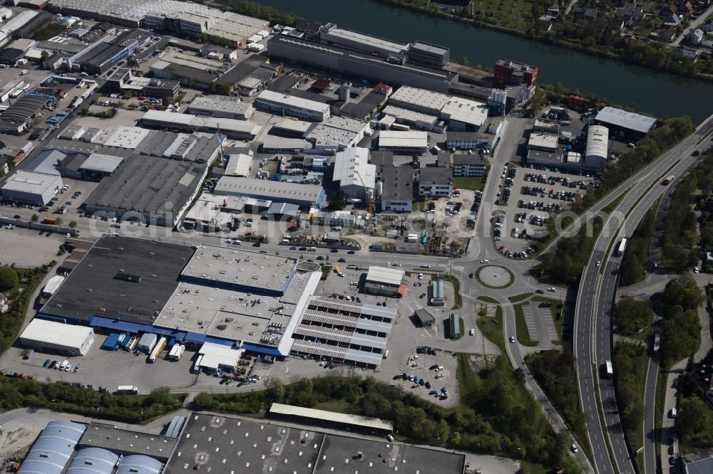 Aerial photograph Wels - Building and production halls on the premises of Avenarius-Agro GmbH on Industriestrasse in Wels in Oberoesterreich, Austria