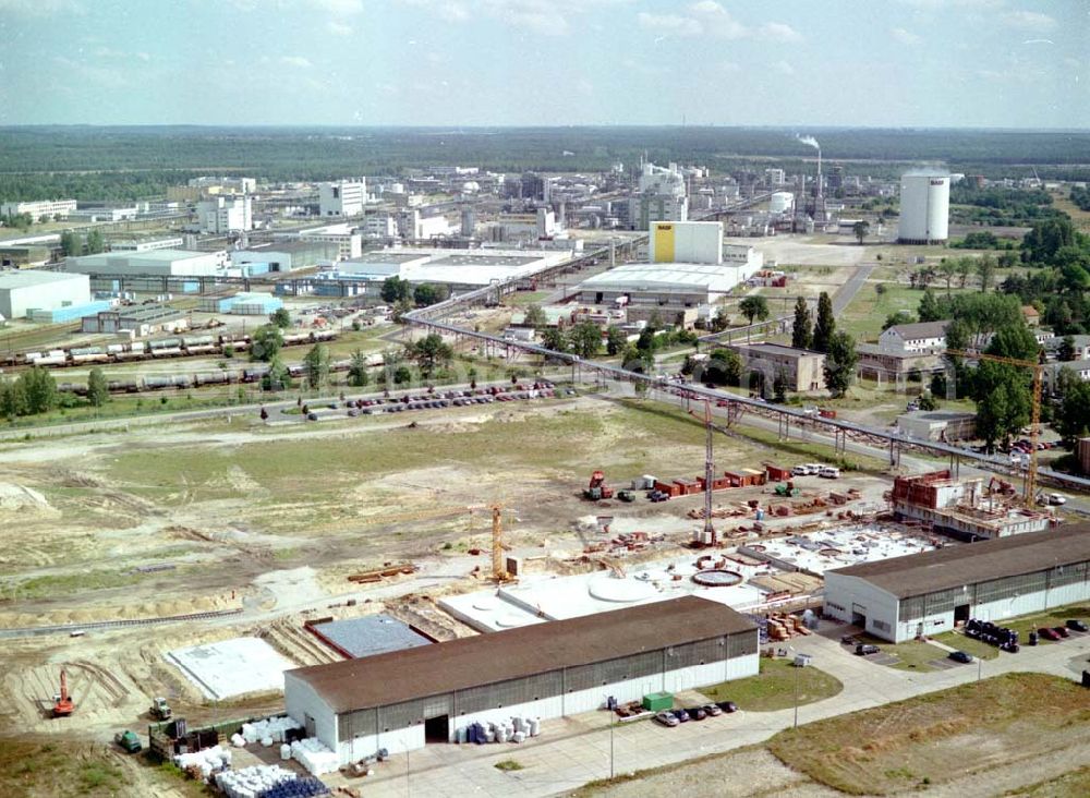 Schwarzheide / BRB from the bird's eye view: Werksgelände der BASF - Schwarzheide mit Erweiterungsbaustelle.