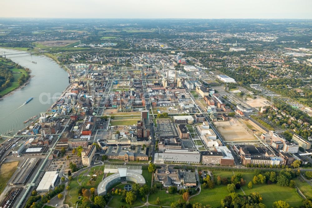 Leverkusen from above - Building and production halls on the premises of TERRITORY CTR GmbH in the district Wiesdorf in Leverkusen in the state North Rhine-Westphalia, Germany