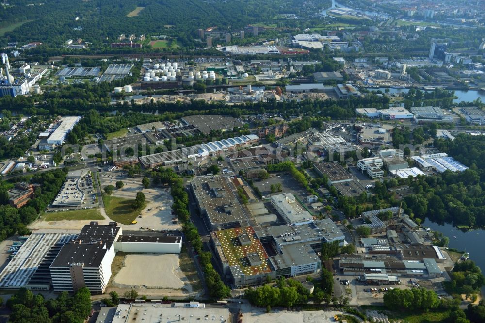 Aerial photograph Berlin Spandau - View of the BMW factory in the district of Spandau in Berlin