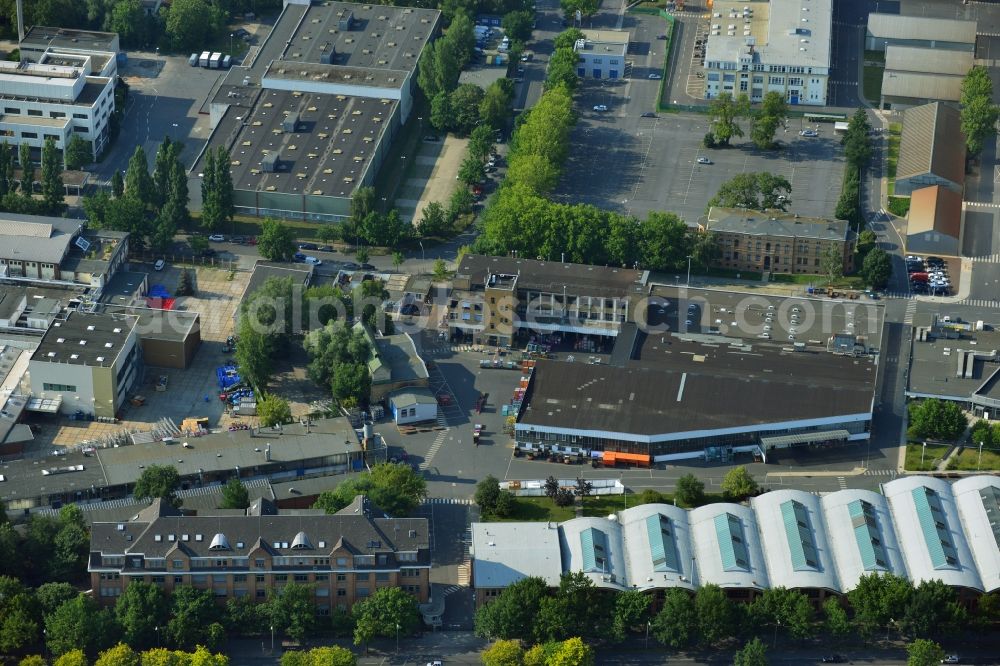 Berlin Spandau from the bird's eye view: View of the BMW factory in the district of Spandau in Berlin