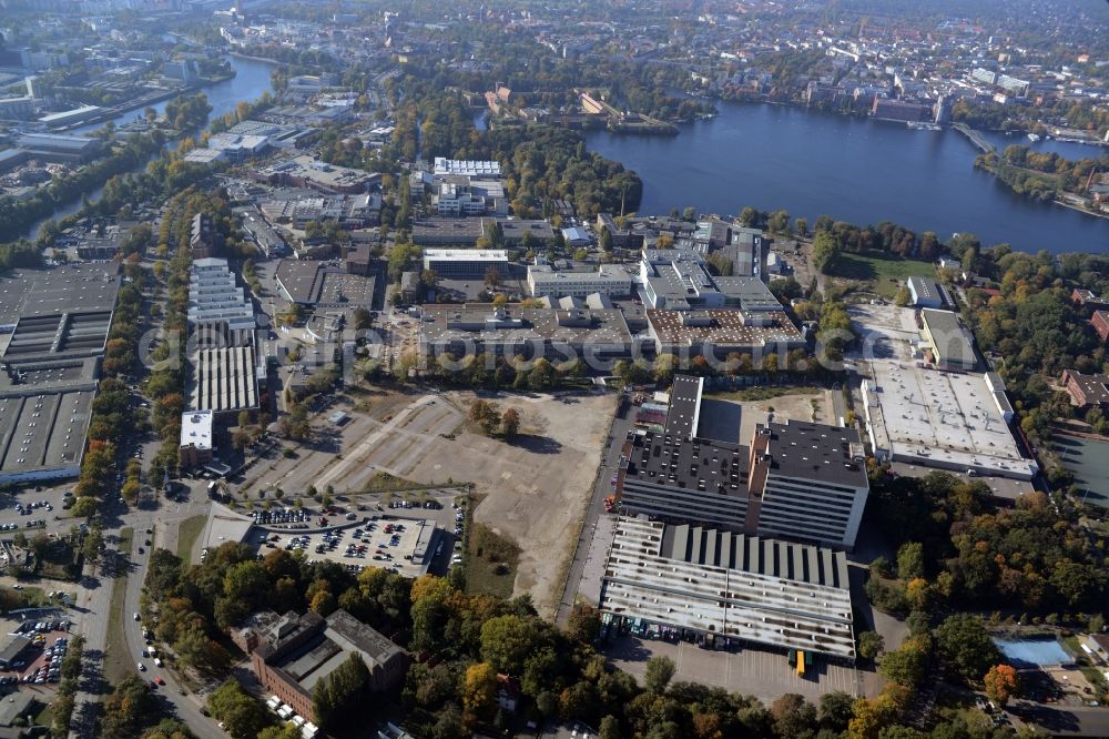 Berlin from the bird's eye view: View of the BMW factory in the district of Spandau in Berlin