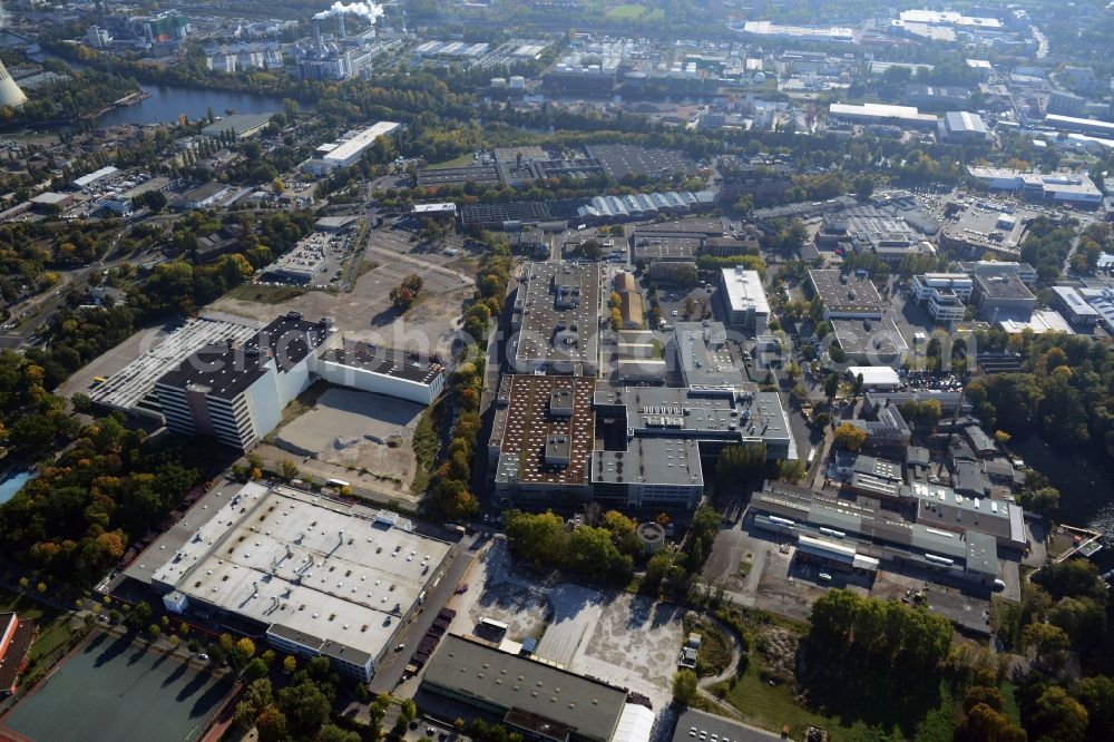 Berlin from the bird's eye view: View of the BMW factory in the district of Spandau in Berlin