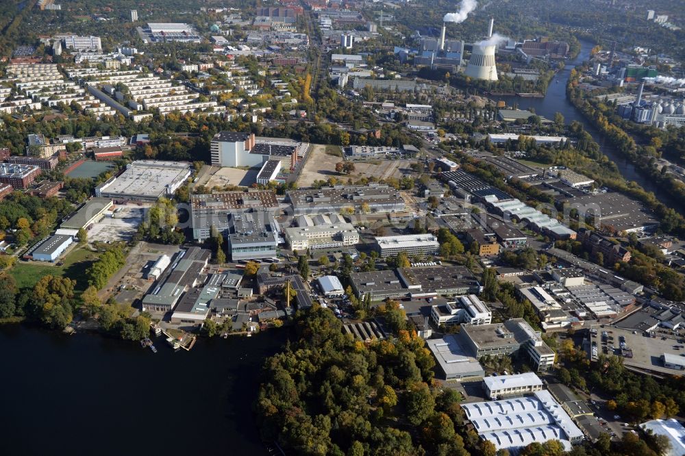 Berlin from the bird's eye view: View of the BMW factory in the district of Spandau in Berlin