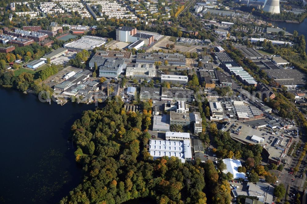 Aerial photograph Berlin - View of the BMW factory in the district of Spandau in Berlin