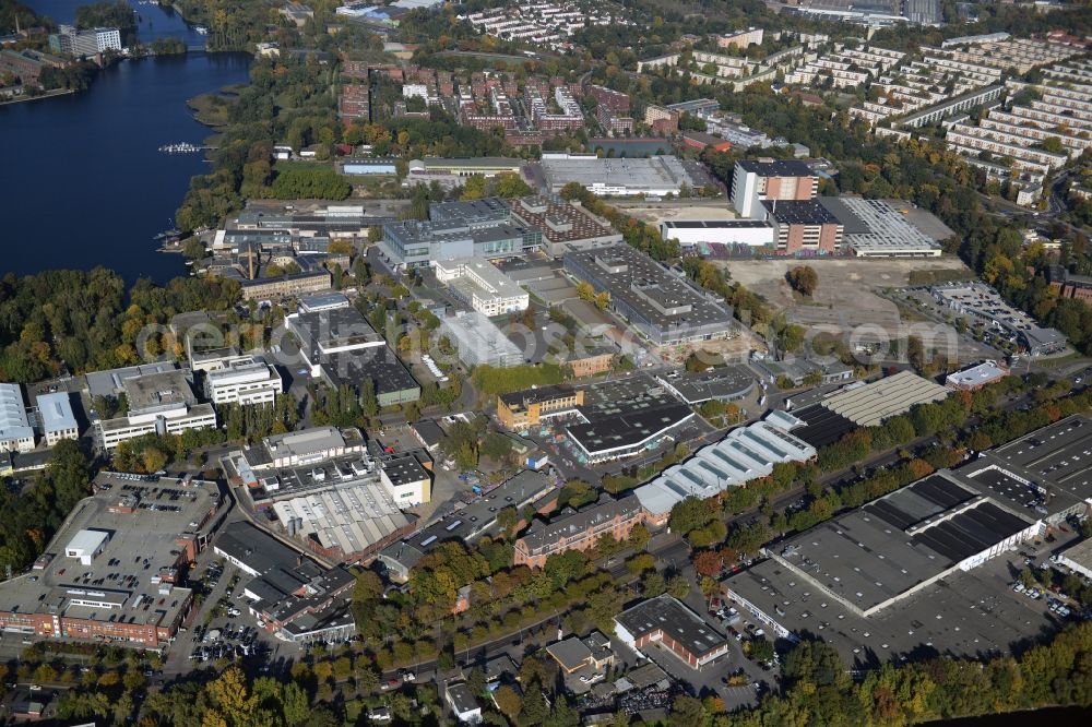 Aerial photograph Berlin - View of the BMW factory in the district of Spandau in Berlin