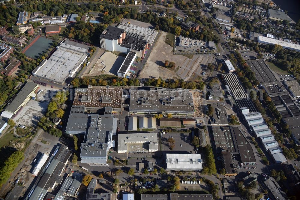 Berlin from the bird's eye view: View of the BMW factory in the district of Spandau in Berlin