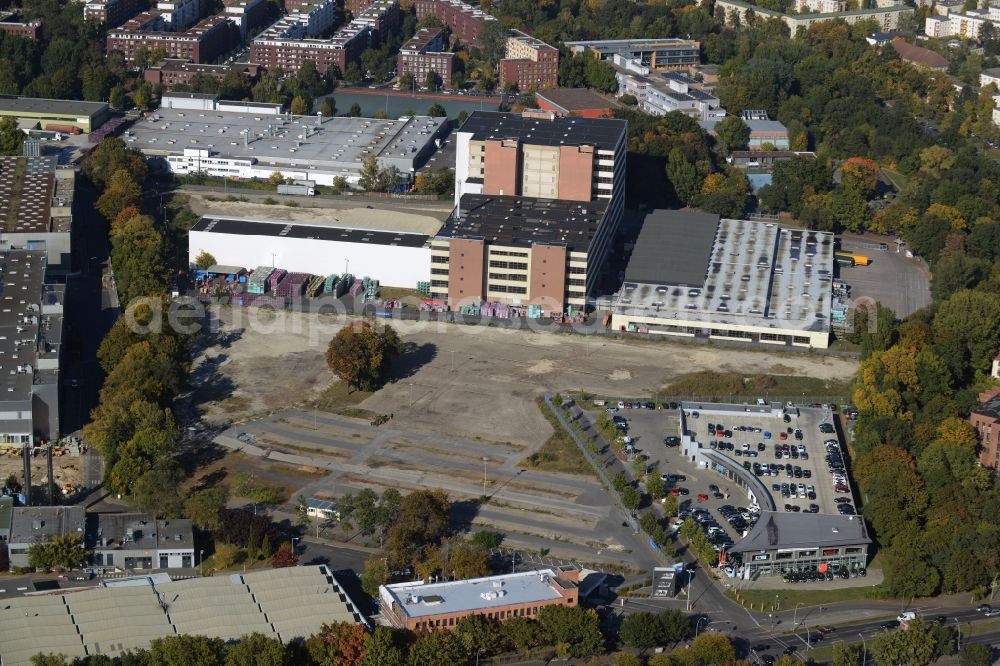 Berlin from above - View of the BMW factory in the district of Spandau in Berlin