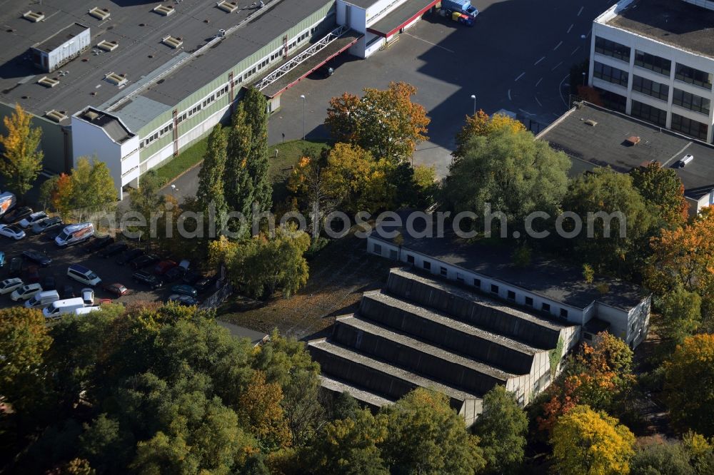 Aerial photograph Berlin - View of the BMW factory in the district of Spandau in Berlin