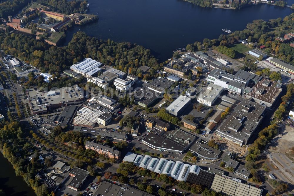 Aerial photograph Berlin - View of the BMW factory in the district of Spandau in Berlin