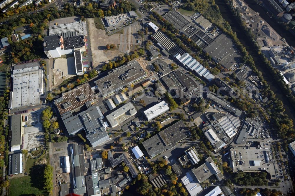 Aerial photograph Berlin - View of the BMW factory in the district of Spandau in Berlin