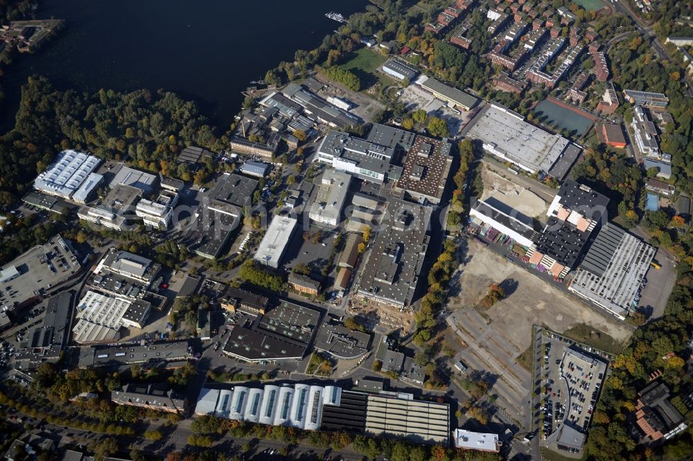 Aerial photograph Berlin - View of the BMW factory in the district of Spandau in Berlin