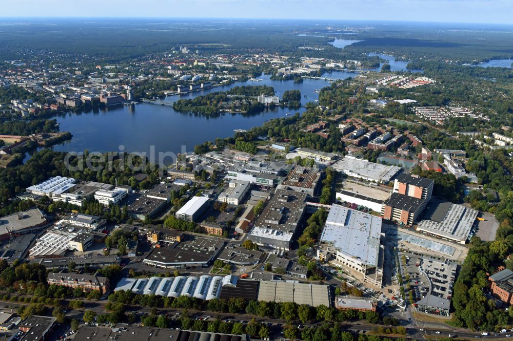 Aerial photograph Berlin - Factory area of the Bayerische Motoren Werke of BMW AG motorcycle plant at the Juliusturm in the district of Spandau in Berlin, Germany